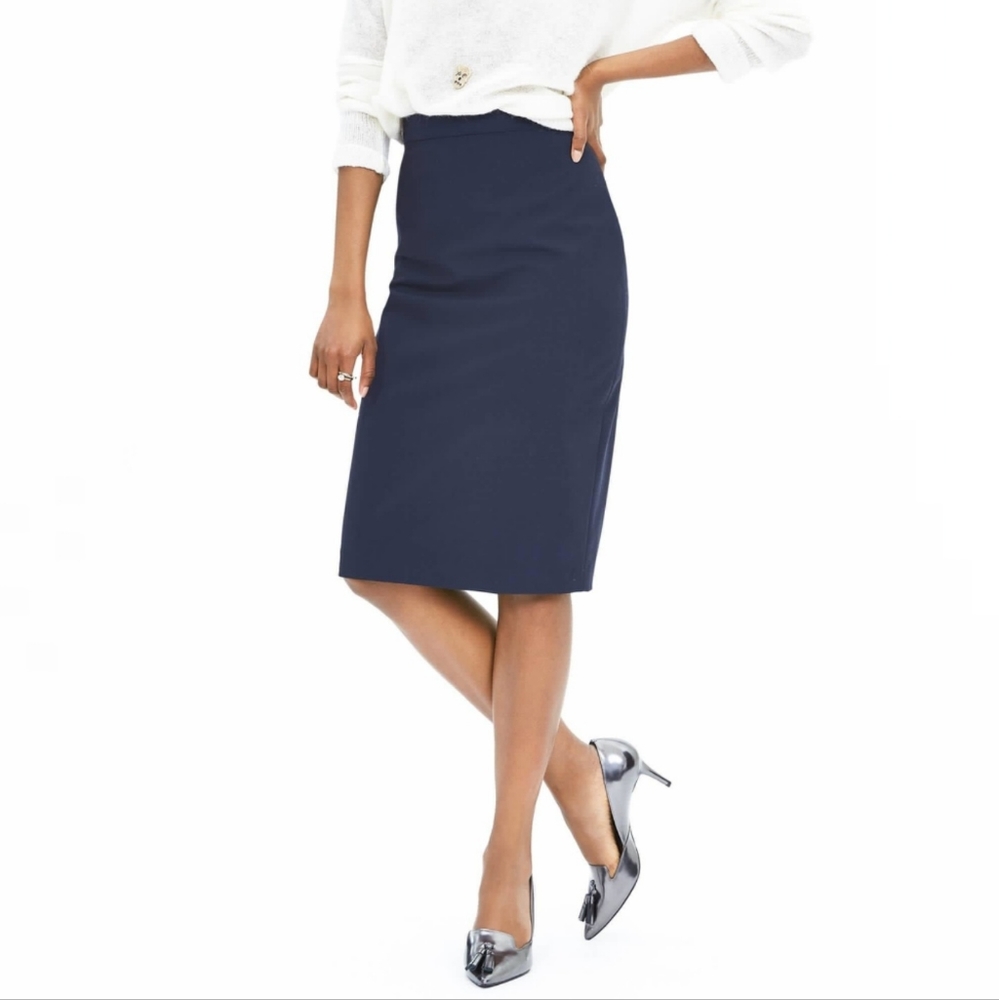 BR Lightweight Wool Pencil Skirt